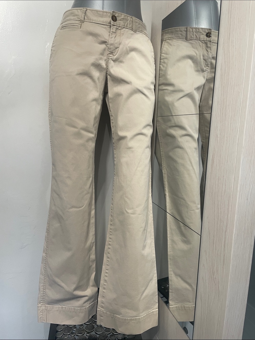 Old Navy Cream Wide-Leg Chino Pants